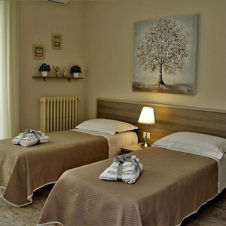 Casa Vacanze Civico 32 Montescaglioso Esterno foto